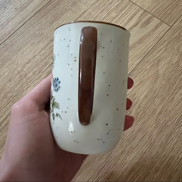 Dainty Floral Cottage Core Speckled Coffee Tea Mug - Picture 6 of 6
